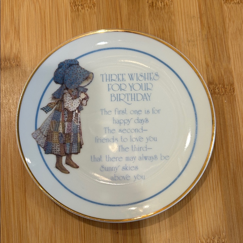 Holly Hobbie small 6 in. birthday plate